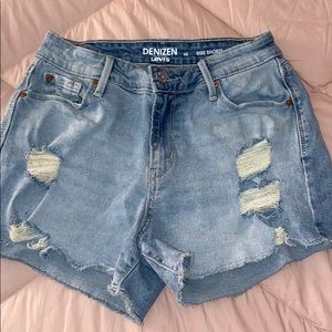 Levi’s Denizen hi rise shorts